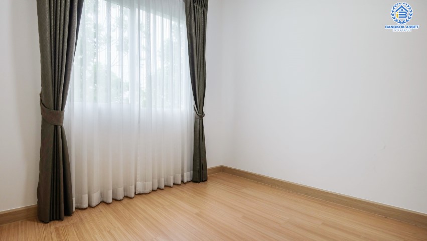 ทาวน์เฮ้าส์มือสองย่านนนทบุรี โครงการ คาซ่าซิตี้ ราชพฤกษ์-พระราม5 บ้านสวยพร้อมอยู่  เนื้อที่ 18.50 ตร.ว. ฟังก์ชัน 3 ห้องนอน 2 ห้องน้ำ *แถมเฟอร์นิเจอร์ให้ทั้งหลัง* พร้อมบิวท์อินห้องครัว บนทำเลที่เชื่อมต่อถนน รัตนาธิเบศร์, ราชพฤกษ์, นครอินทร์ เข้าเมืองสะดวก ใกล้รถไฟฟ้า สถานี "บางพลู"…